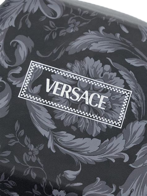 versace pochet